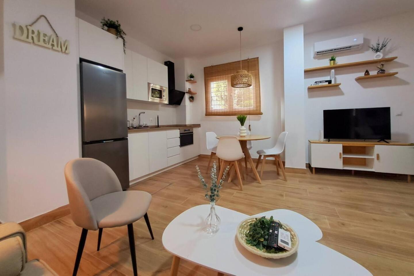 Coffee & Calm Triana Apartment Sevilla Exterior foto